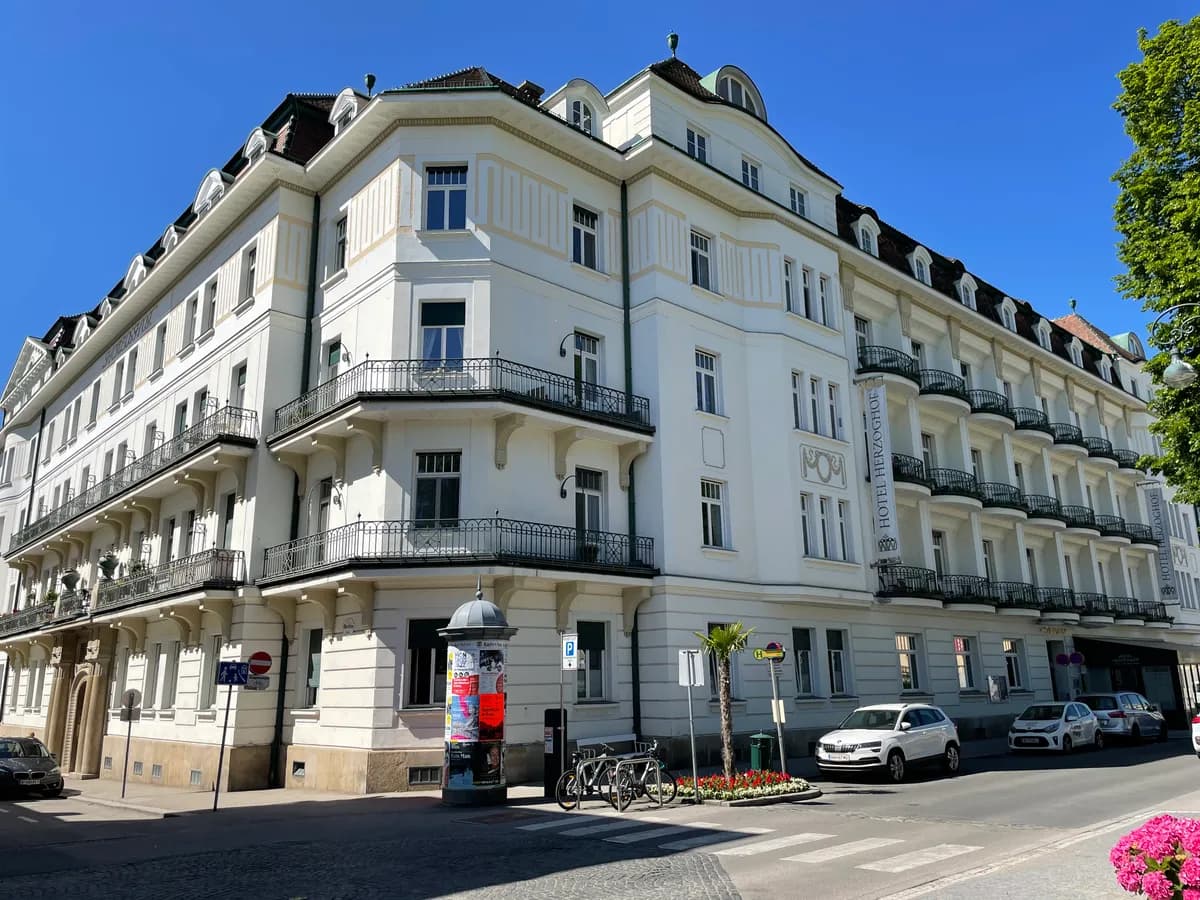 1-Zimmer-Wohnung mieten in Baden – 35 m², € 594