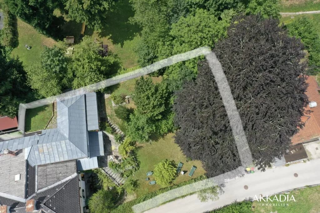 9-Zimmer-Haus kaufen in Gmunden – 330 m² – Bild 2 von 23