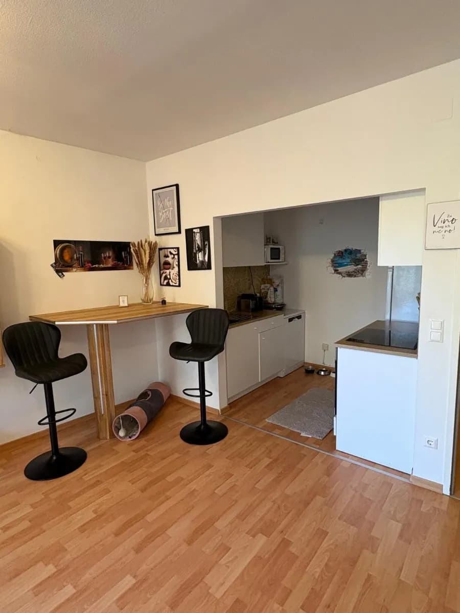 2-Zimmer-Wohnung mieten in Neunkirchen – 67 m², € 714 – Bild 3 von 8