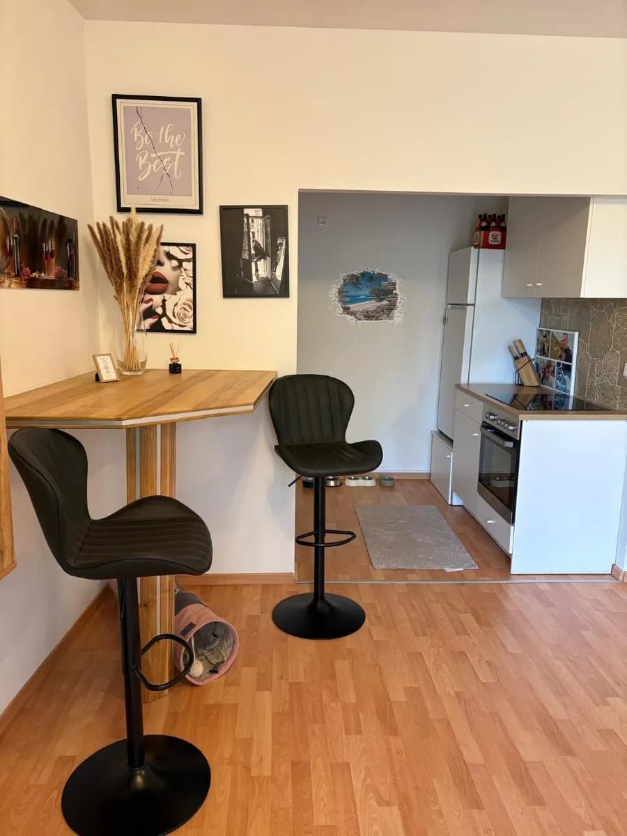 2-Zimmer-Wohnung mieten in Neunkirchen – 67 m², € 714 – Bild 4 von 8