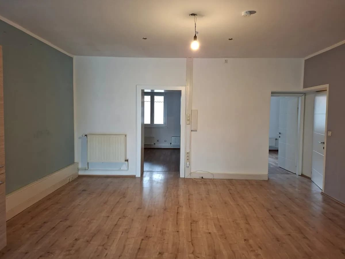 2-Zimmer-Wohnung mieten in Neunkirchen – 69 m², € 805 – Bild 4 von 6