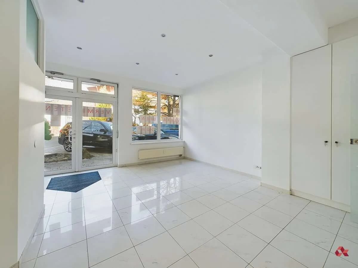 Gewerbeimmobilie mieten in Kitzbühel – 138 m², € 1.083