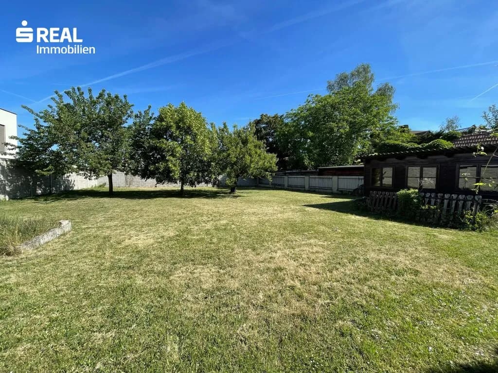 Grundstück kaufen in Baden – 1 403 m², € 525.000