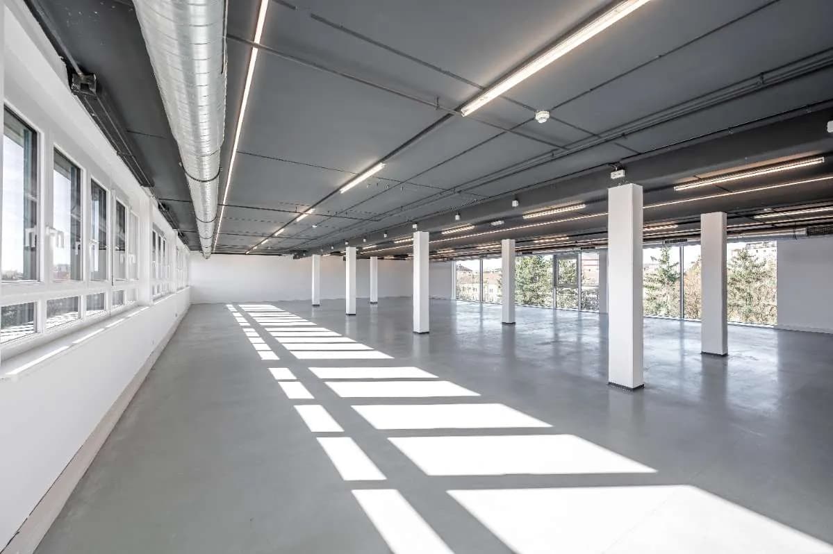 Gewerbeimmobilie mieten in Linz – 600 m², € 4.800 – Bild 2 von 30