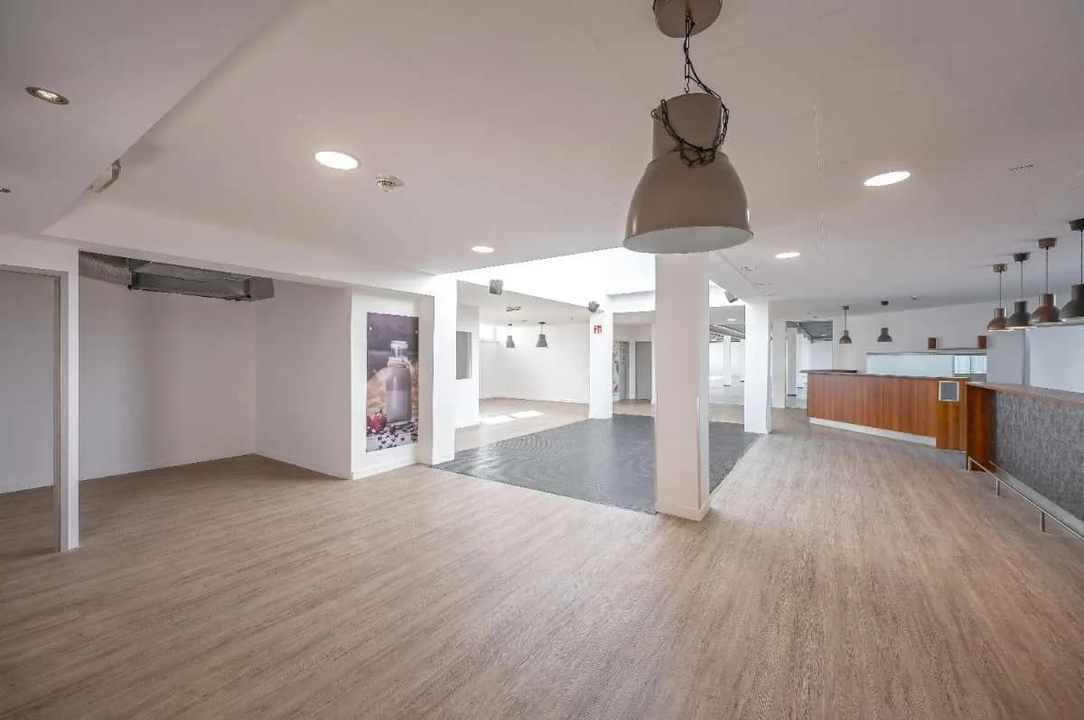 Gewerbeimmobilie mieten in Linz – 600 m², € 4.800 – Bild 9 von 30