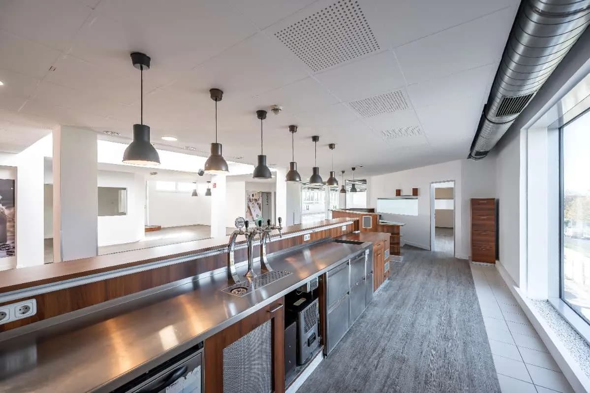 Gewerbeimmobilie mieten in Linz – 600 m², € 4.800 – Bild 16 von 30