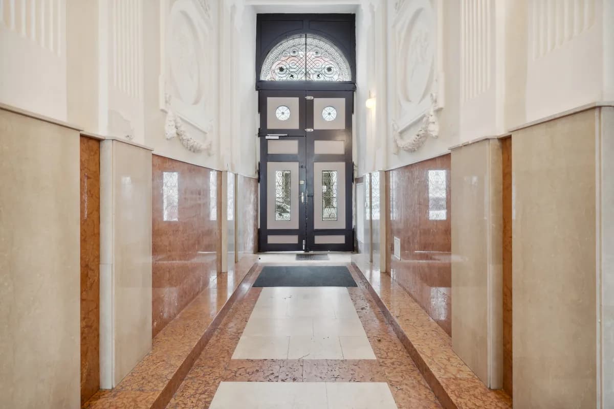 4-Zimmer-Wohnung mieten in Wien – 142 m², € 2.817