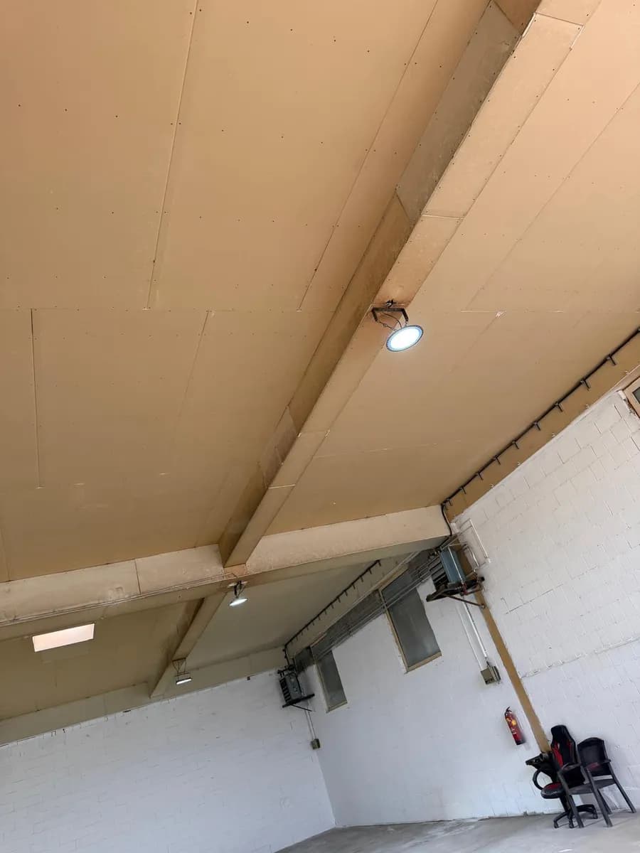 Gewerbeimmobilie mieten in Gänserndorf – 243 m², € 1.868 – Bild 2 von 6
