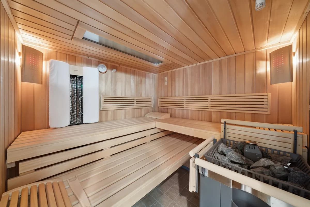 6-Zimmer-Haus mieten in Wien – 200 m², € 4.395 – Bild 9 von 12