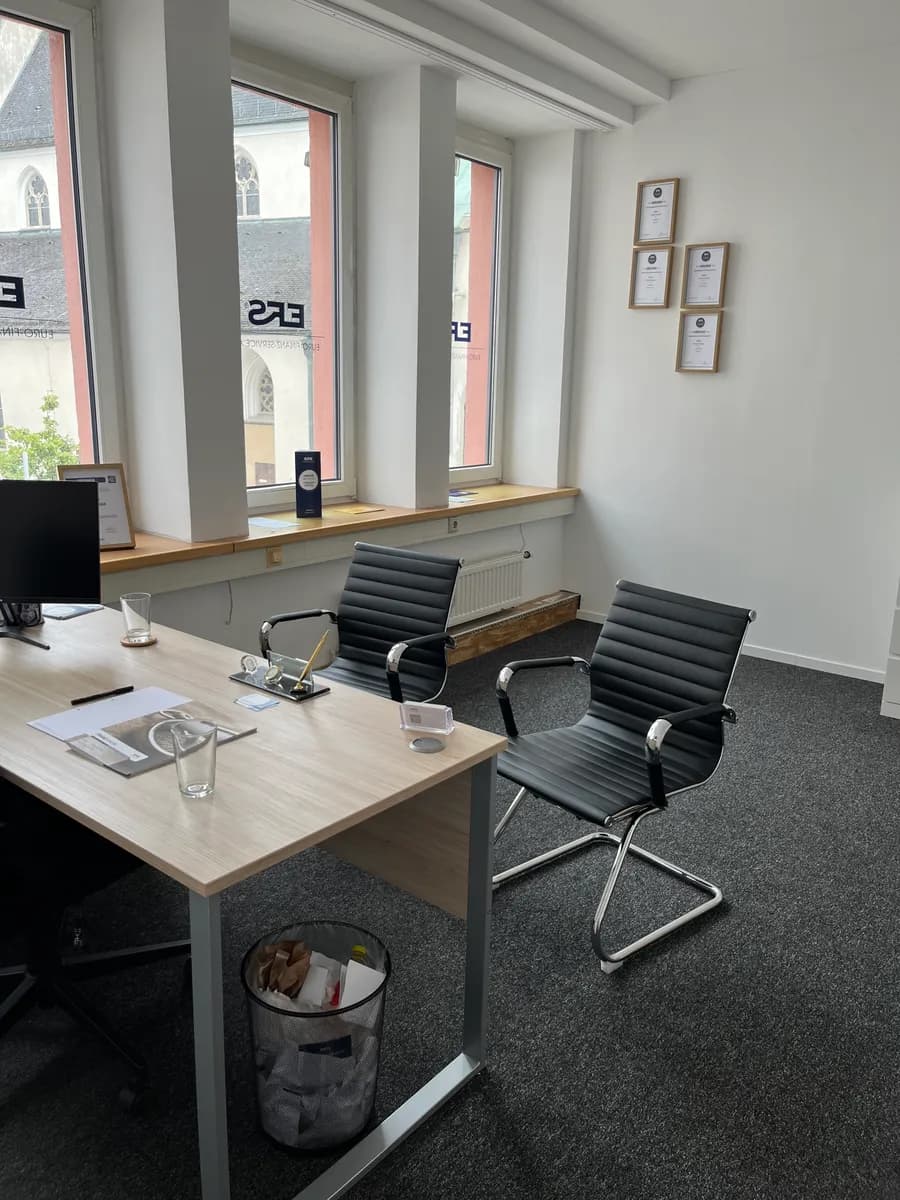 6-Zimmer-Gewerbeimmobilie mieten in Wels – 152 m², € 1.913 – Bild 2 von 13