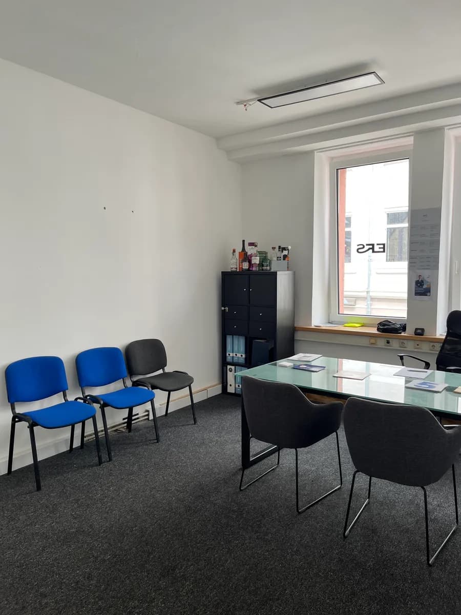 6-Zimmer-Gewerbeimmobilie mieten in Wels – 152 m², € 1.913 – Bild 6 von 13
