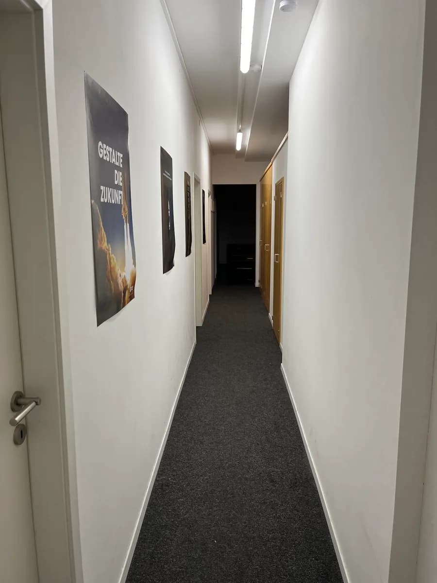 6-Zimmer-Gewerbeimmobilie mieten in Wels – 152 m², € 1.913 – Bild 8 von 13