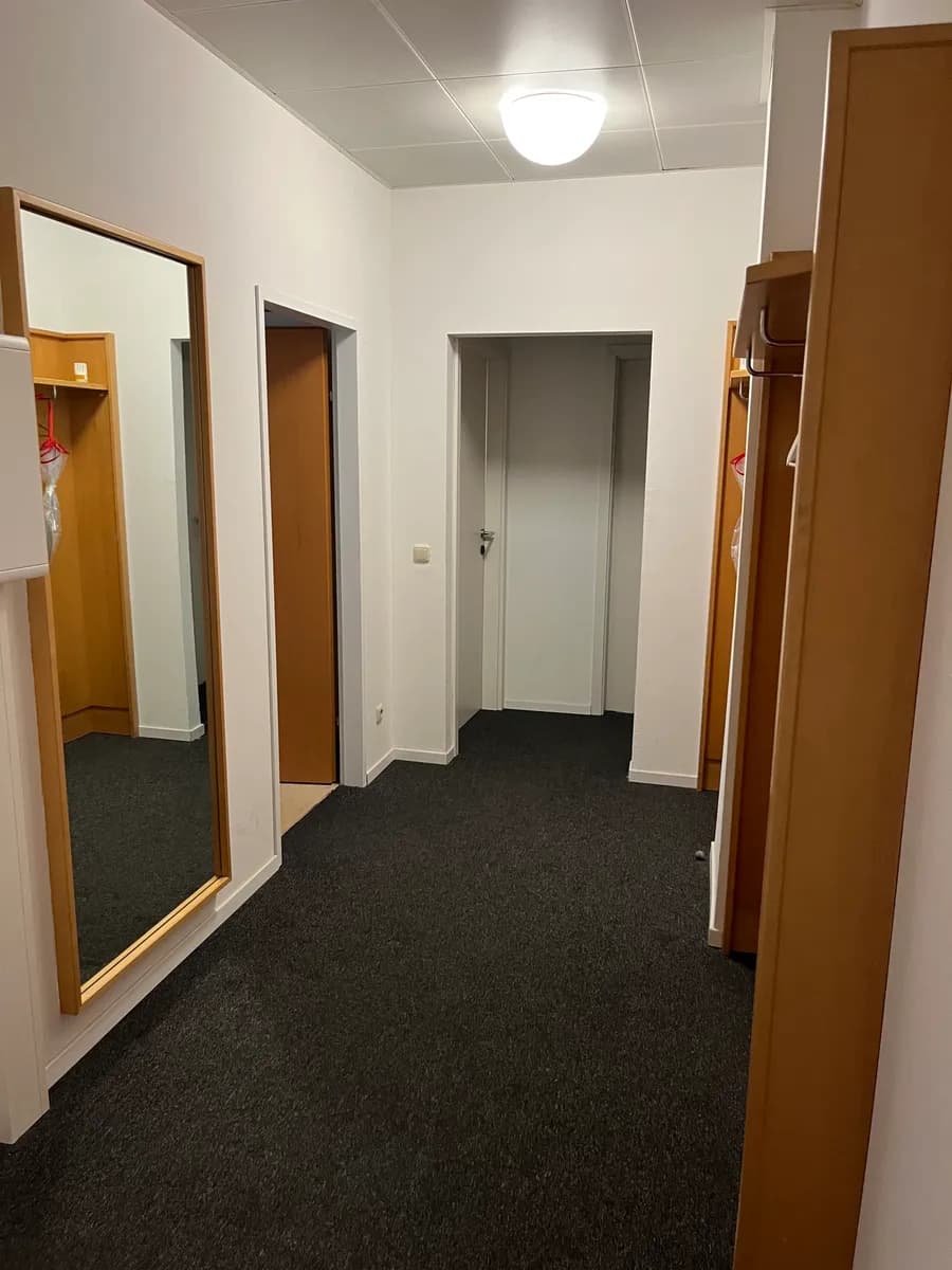 6-Zimmer-Gewerbeimmobilie mieten in Wels – 152 m², € 1.913 – Bild 10 von 13
