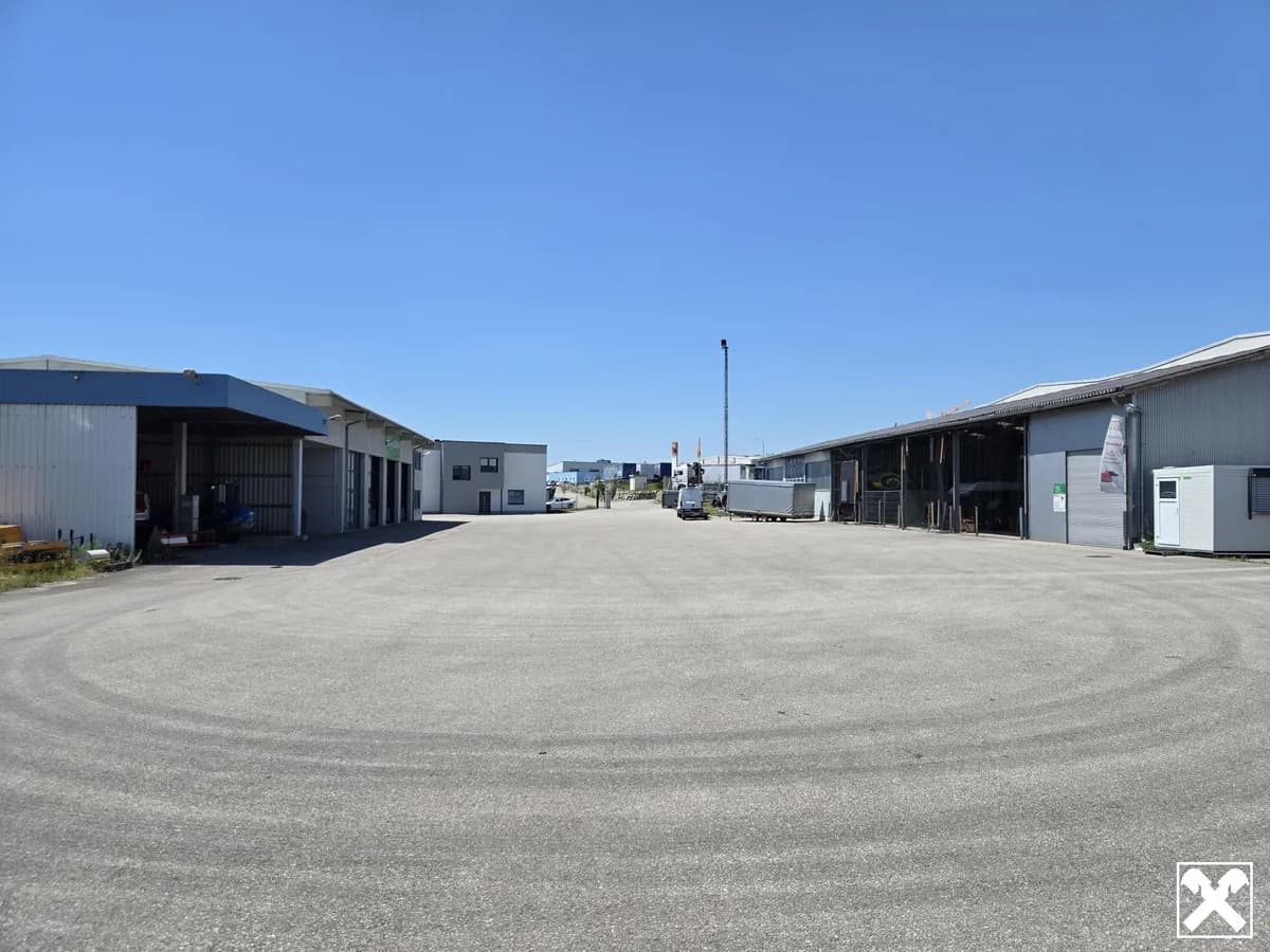 Immobilie mieten in Amstetten – 3 000 m² – Bild 2 von 10