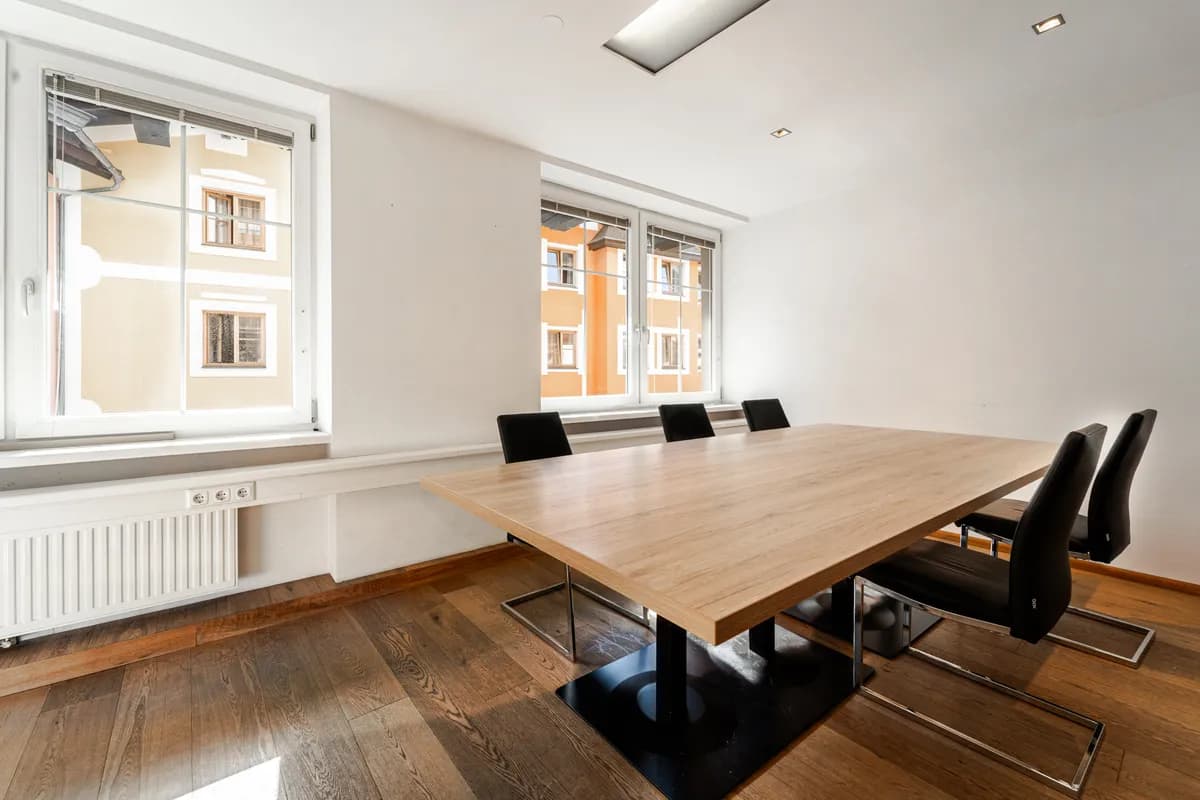 7-Zimmer-Gewerbeimmobilie mieten in Kitzbühel – 210 m², € 4.960