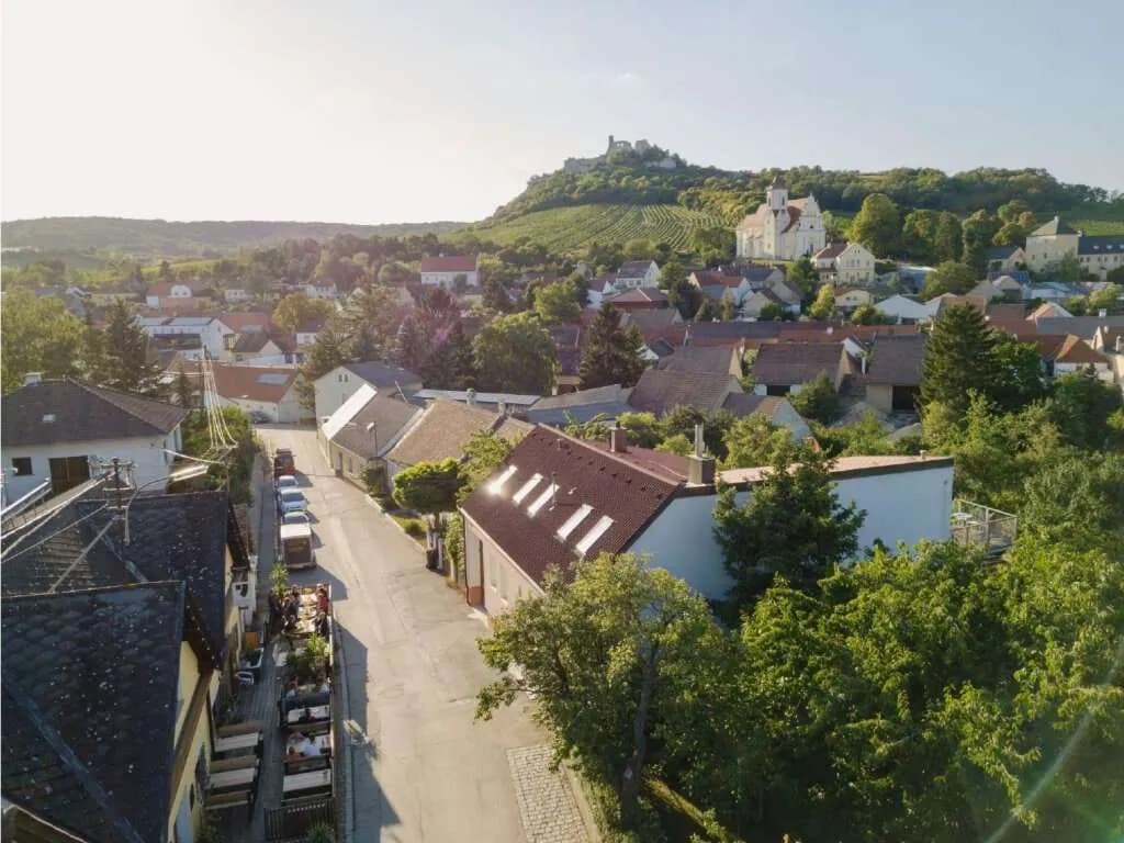 2-Zimmer-Gewerbeimmobilie mieten in Mistelbach – 240 m², € 2.158 – Bild 5 von 9