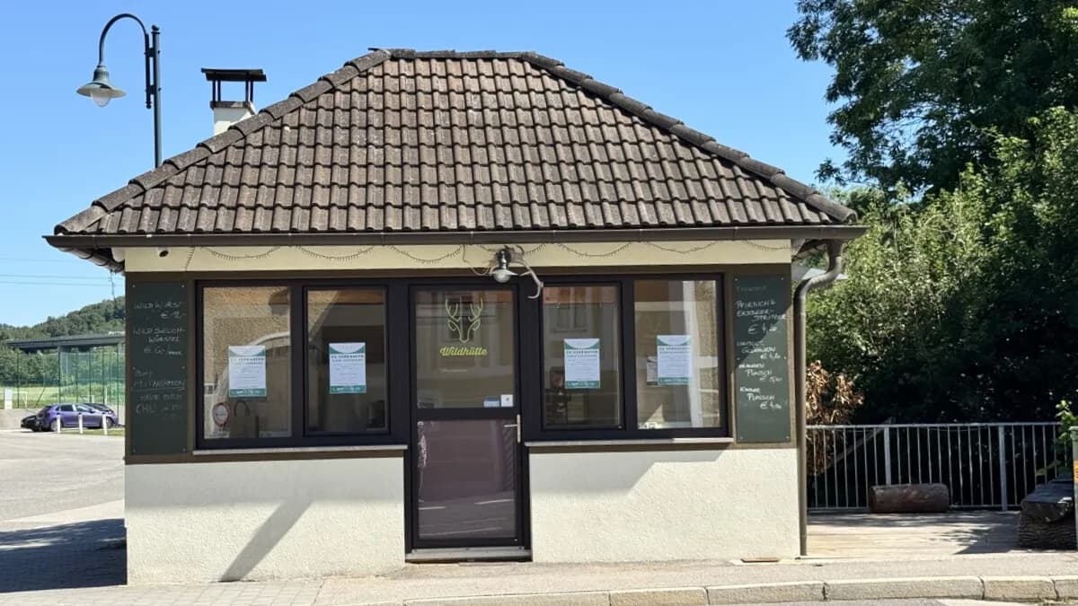 Gewerbeimmobilie kaufen in Baden – 20 m², € 169.000