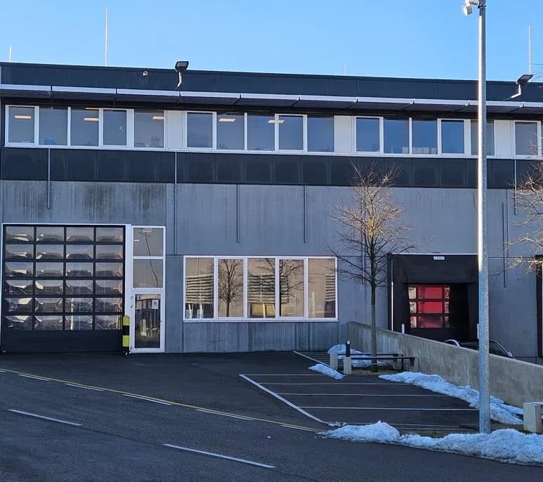 Gewerbeimmobilie mieten in Korneuburg – 1 690 m², € 8 – Bild 3 von 7