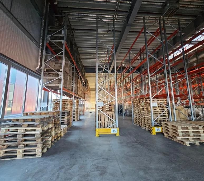 Gewerbeimmobilie mieten in Korneuburg – 1 690 m², € 8 – Bild 5 von 7