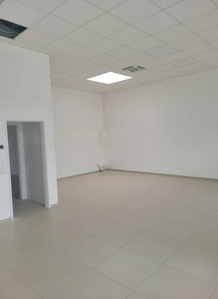 Gewerbeimmobilie mieten in Weiz – 60 m², € 490 – Bild 6 von 7