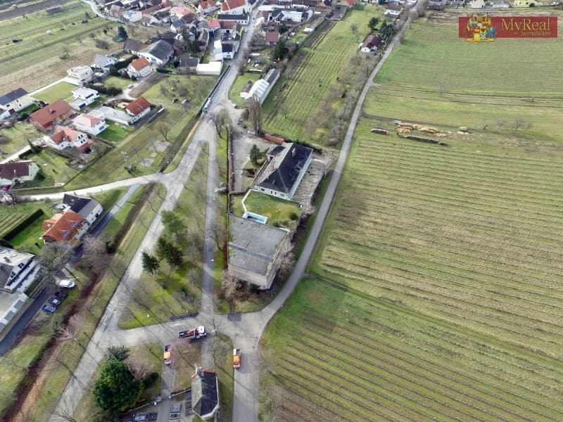 Grundstück kaufen in Eisenstadt – 15 000 m², € 3.200.000 – Bild 2 von 14