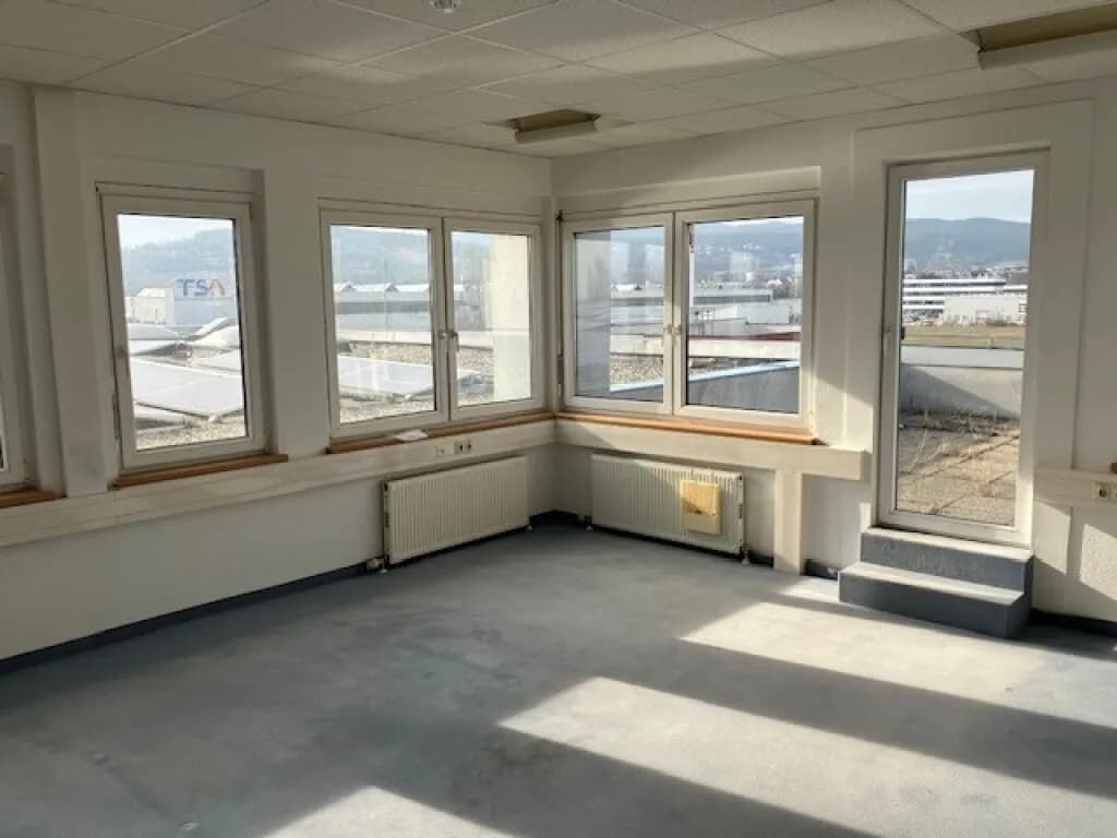 5-Zimmer-Gewerbeimmobilie mieten in Mödling – 268 m², € 3.351 – Bild 4 von 7