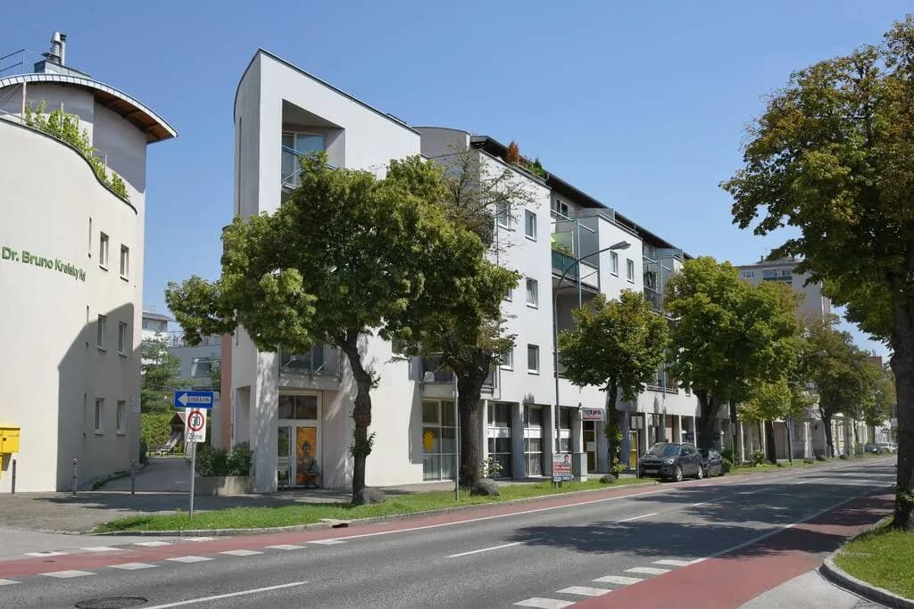 2-Zimmer-Wohnung mieten in Wiener Neustadt – 52 m², € 426 – Bild 2 von 2