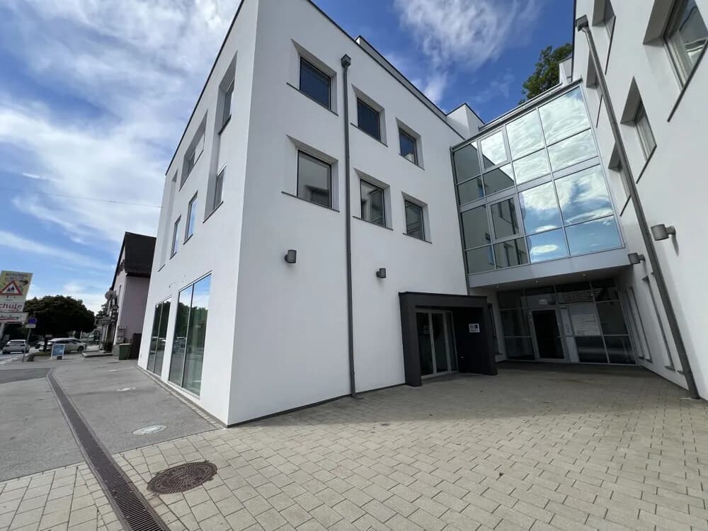 Gewerbeimmobilie mieten in Graz – 138 m², € 11 – Bild 1 von 11