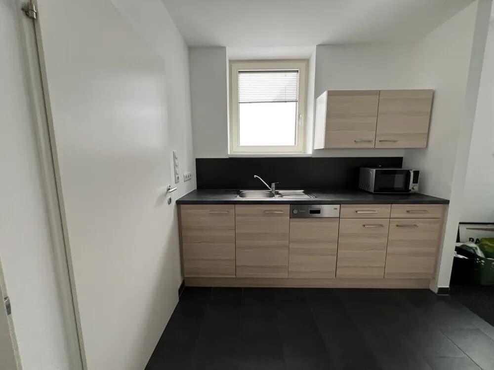 Gewerbeimmobilie mieten in Graz – 138 m², € 11 – Bild 3 von 11