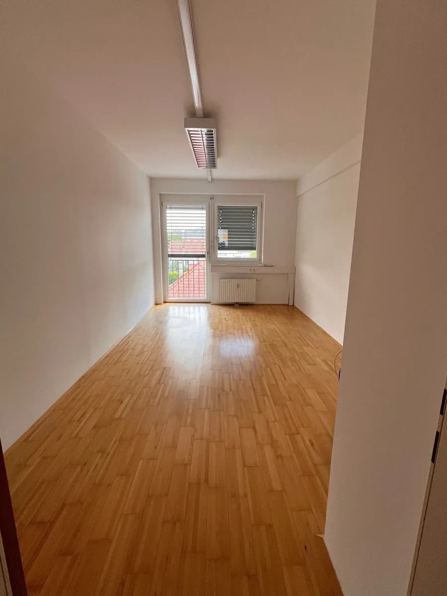 2-Zimmer-Gewerbeimmobilie mieten in Oberwart – 69 m², € 840 – Bild 2 von 5