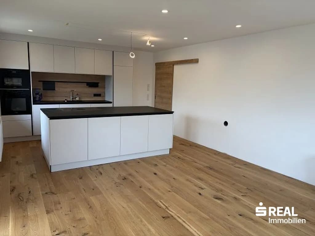 Haus kaufen in Rohrbach – 180 m², € 380.000 – Bild 2 von 15