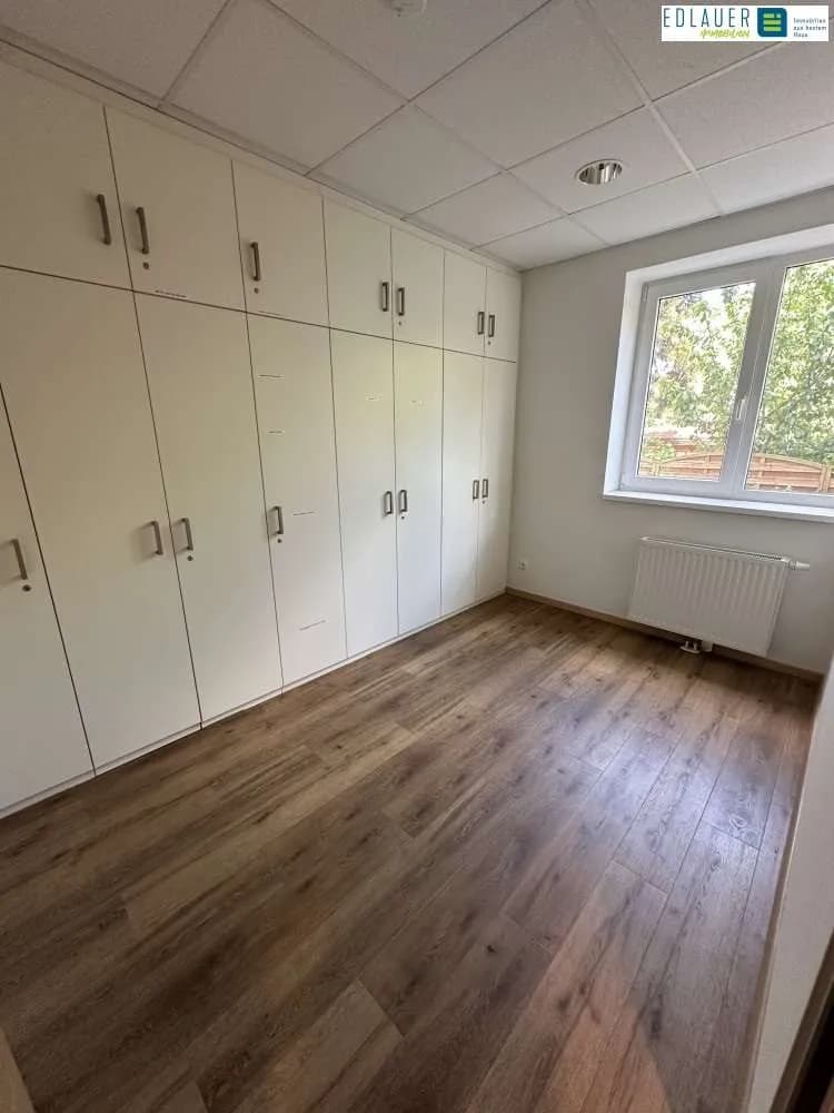 Gewerbeimmobilie mieten in Sankt Pölten – 280 m², € 2.090 – Bild 2 von 6