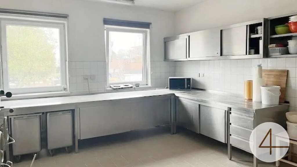 16-Zimmer-Haus kaufen in Tulln – 300 m², € 798.000 – Bild 15 von 19