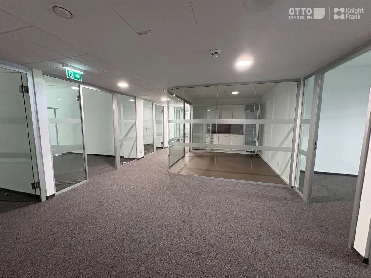 Gewerbeimmobilie mieten in Wien – 338 m², € 6.229