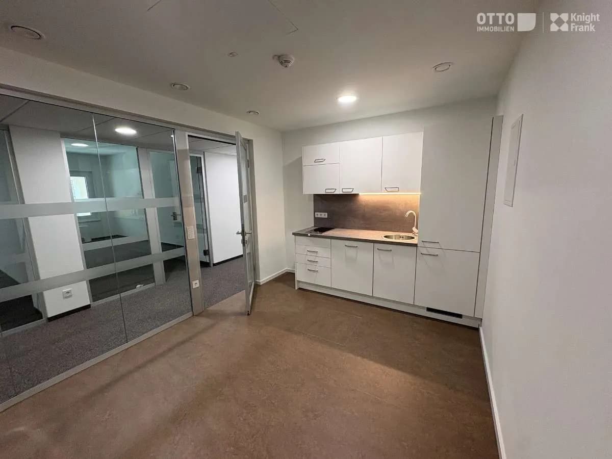 Gewerbeimmobilie mieten in Wien – 338 m², € 6.229 – Bild 8 von 14