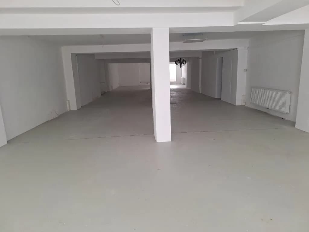 Gewerbeimmobilie mieten in Ried im Innkreis – 127 m², € 1.210