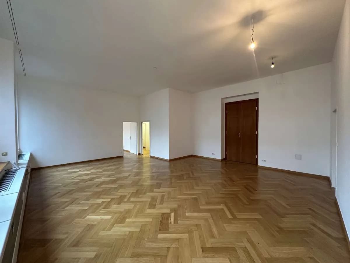 Gewerbeimmobilie mieten in Wien – 124 m², € 3.006 – Bild 1 von 15