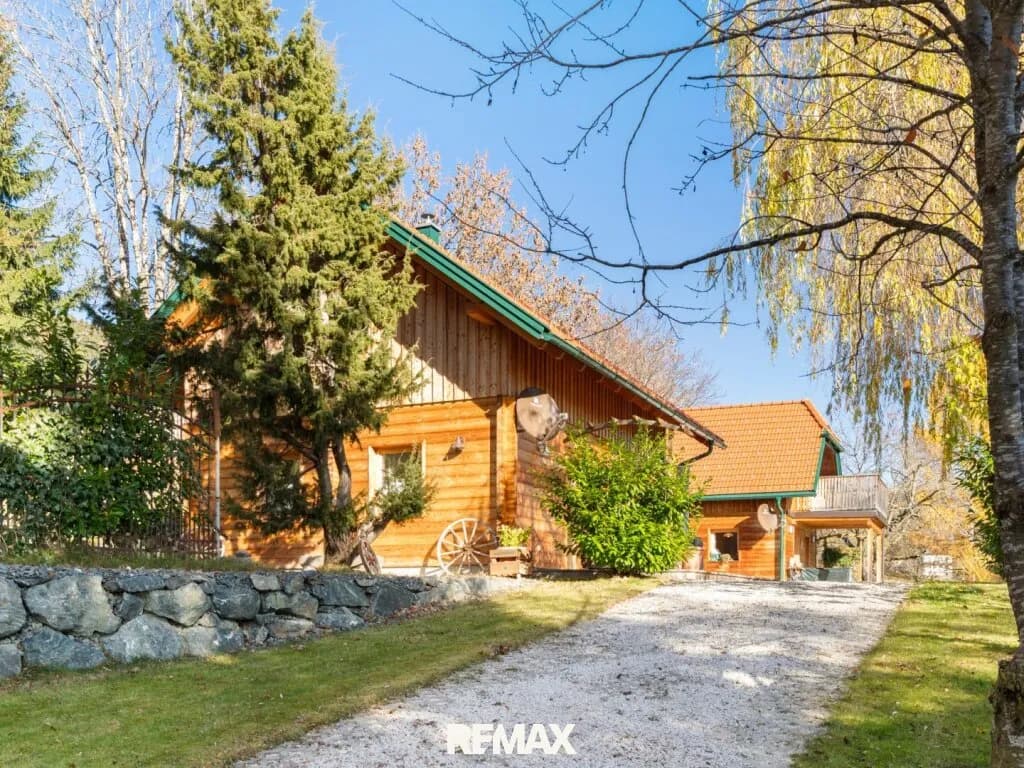 12-Zimmer-Haus kaufen in Sankt Veit an der Glan – 322 m², € 1.100.000 – Bild 4 von 27