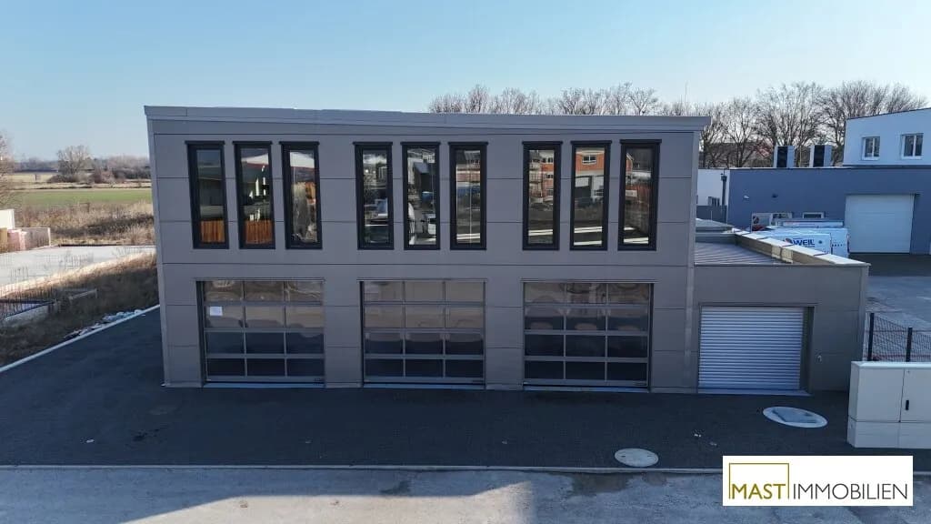 Gewerbeimmobilie mieten in Baden – 100 m², € 14