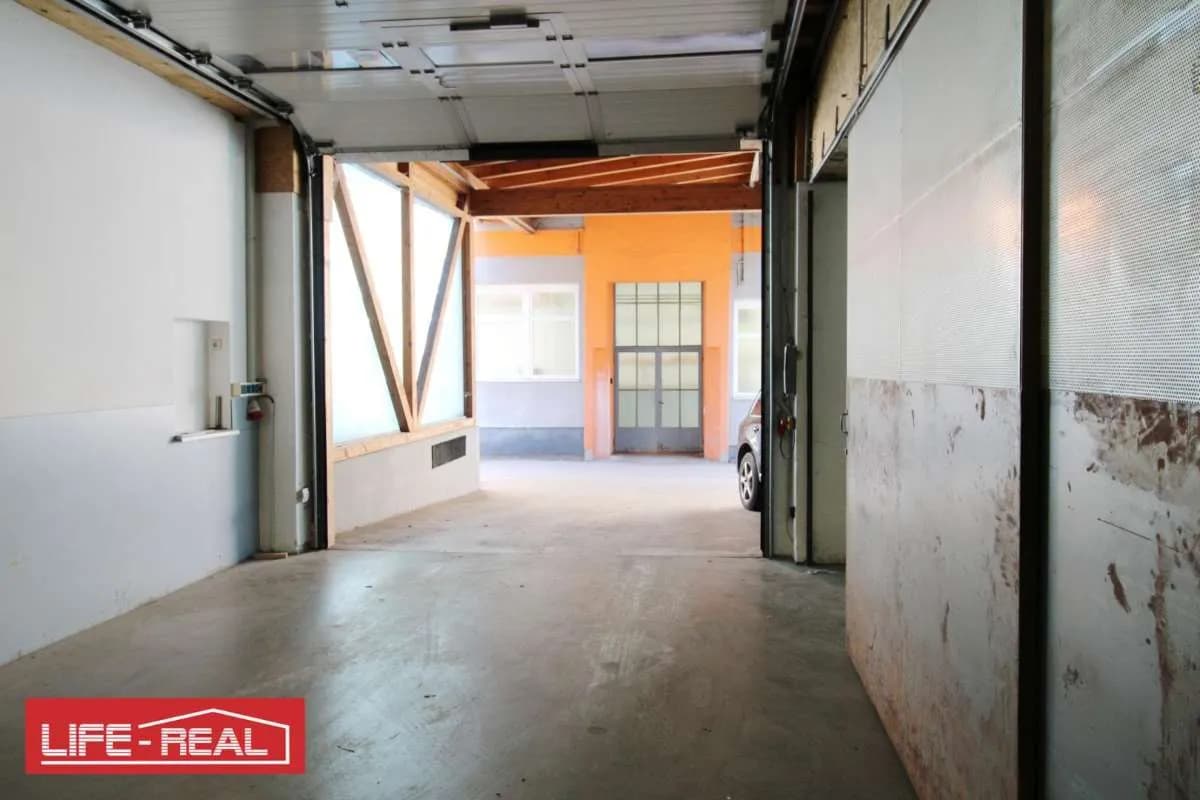 Gewerbeimmobilie mieten in Vöcklabruck – 576 m², € 4.129 – Bild 7 von 16