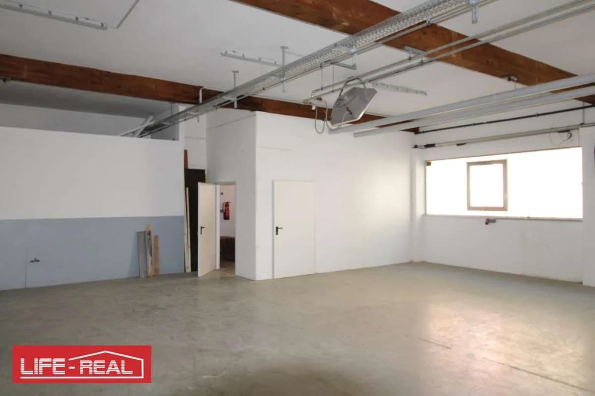 Gewerbeimmobilie mieten in Vöcklabruck – 576 m², € 4.129 – Bild 9 von 16
