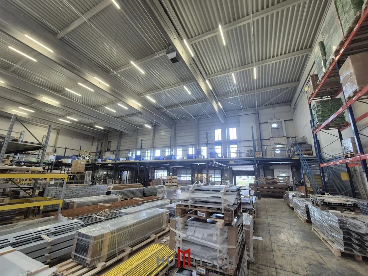Gewerbeimmobilie mieten in Graz-Umgebung – 2 200 m² – Bild 2 von 3