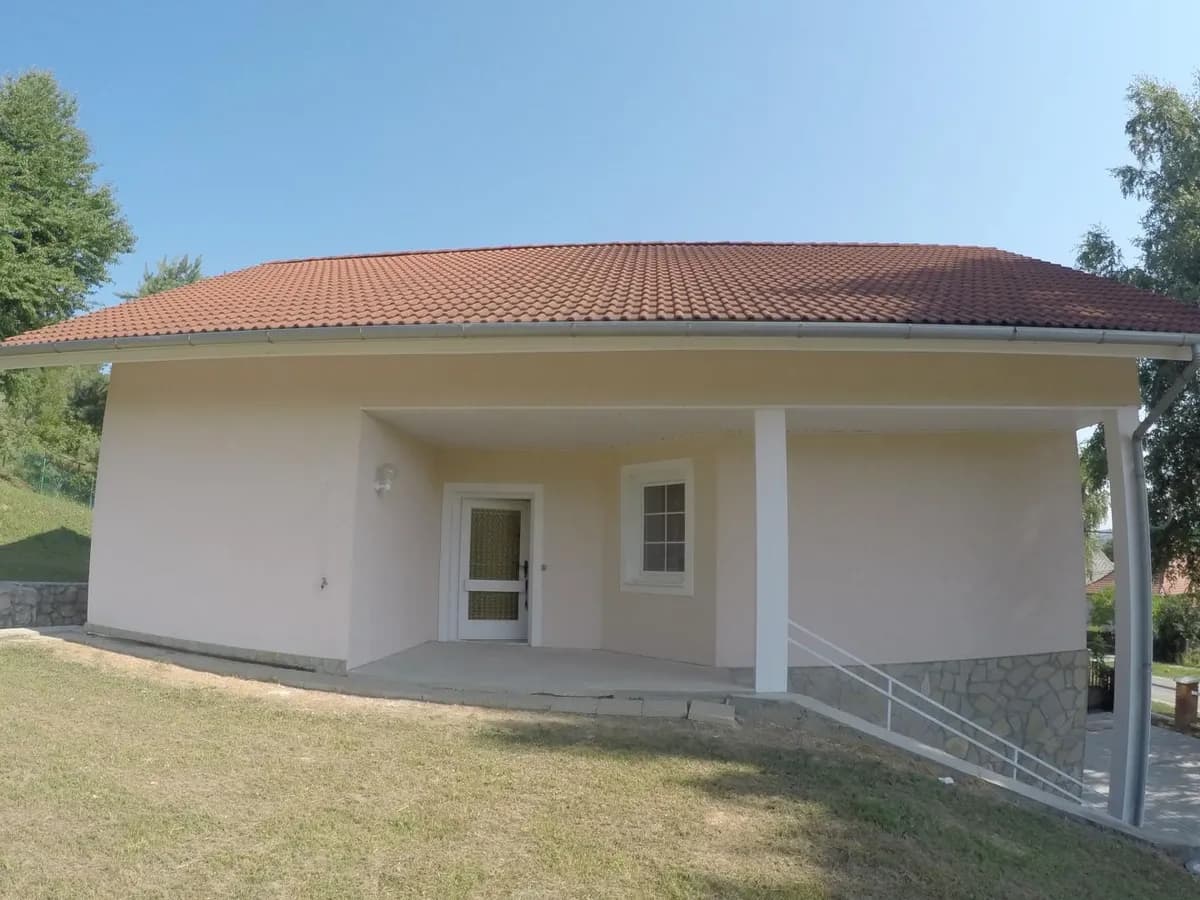 4-Zimmer-Immobilie kaufen in Zala – 130 m², € 310.000 – Bild 2 von 5