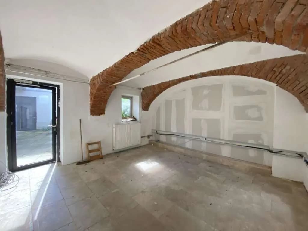 1-Zimmer-Gewerbeimmobilie mieten in Weiz – 23 m², € 296 – Bild 5 von 11