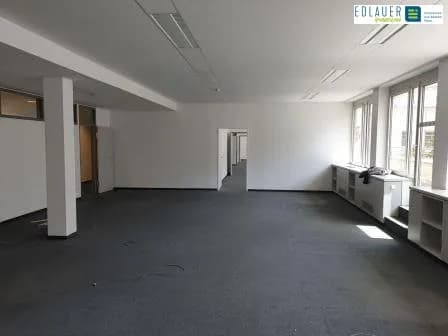5-Zimmer-Gewerbeimmobilie mieten in Sankt Pölten – 320 m², € 4.162 – Bild 1 von 11
