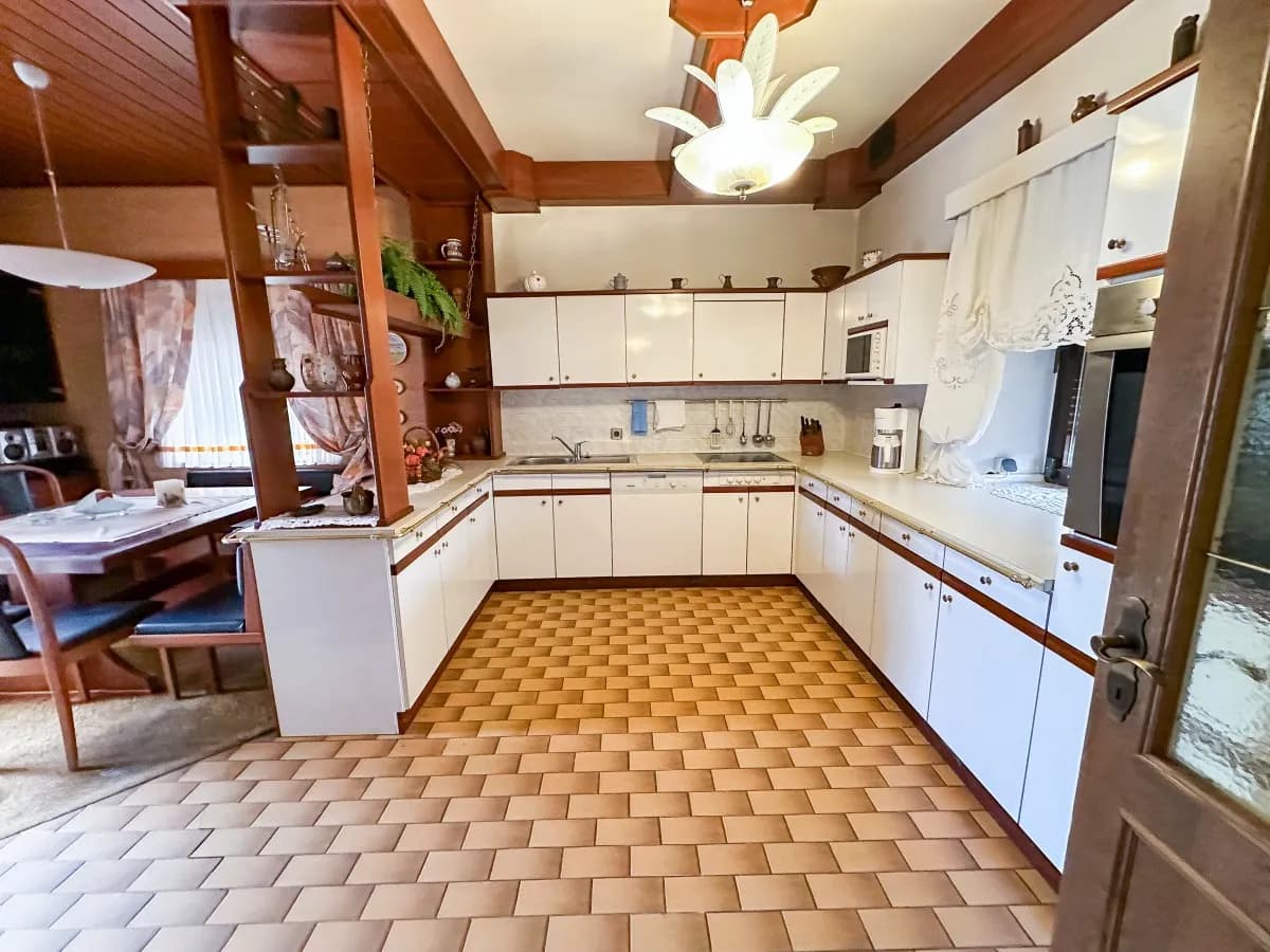 6-Zimmer-Haus kaufen in Südoststeiermark – 216 m², € 340.000 – Bild 3 von 32