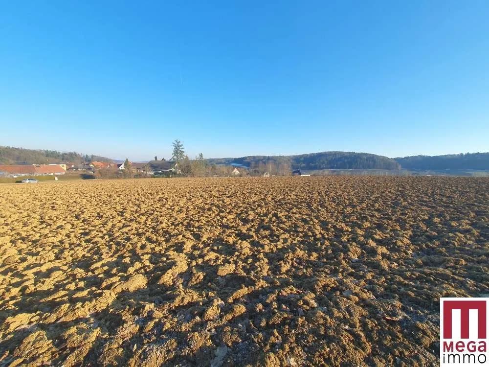 Grundstück kaufen in Weiz – 8 000 m², € 640.000
