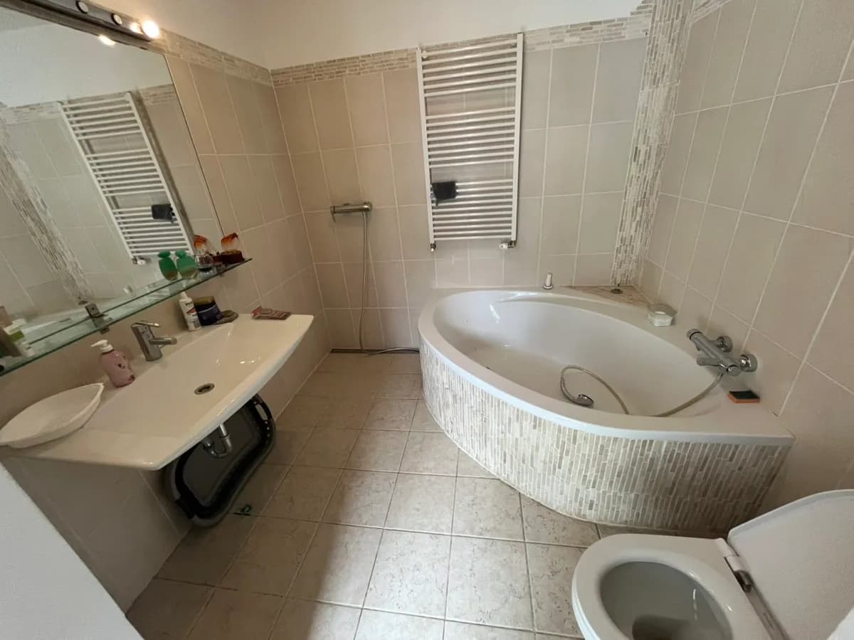 10-Zimmer-Haus mieten in Baden – 260 m², € 2.990 – Bild 6 von 34