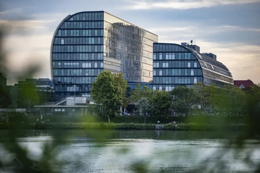 Gewerbeimmobilie mieten in Wien – 2 170 m², € 15 – Bild 11 von 15