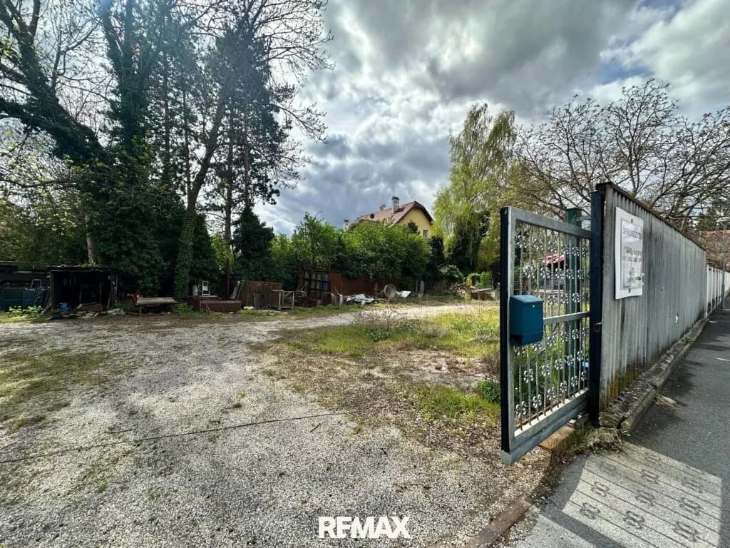 Grundstück kaufen in Mistelbach – 2 484 m², € 1.300.000